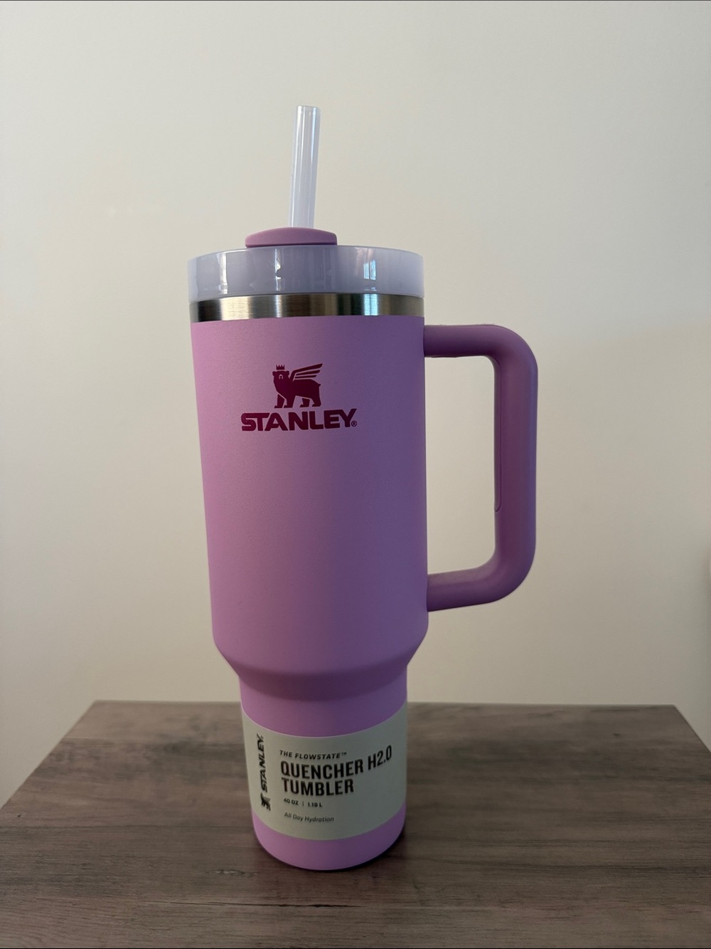 Stanley Lavender/Pink Quencher H2.0 Tumbler with Handle and Straw. Holds 40 oz.